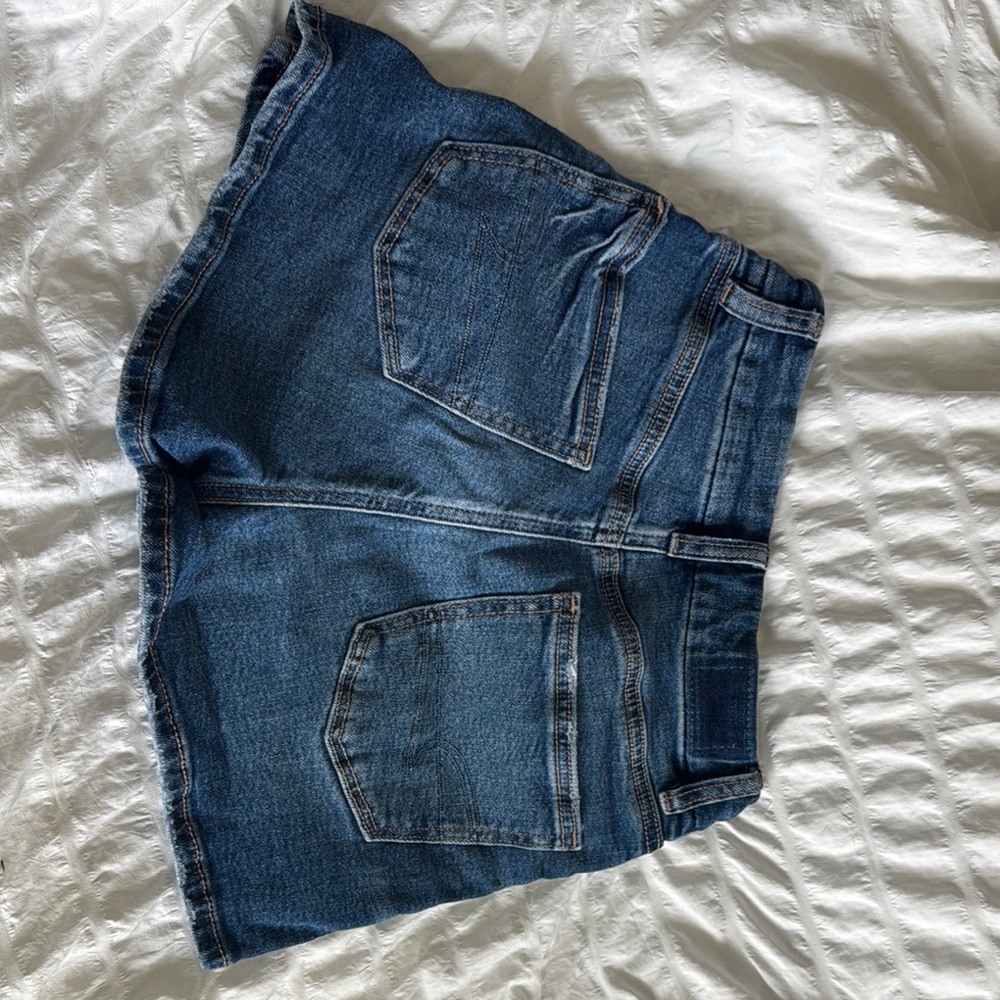 American Eagle Outfitters Blue Jean Shorts Cut-Off Style
